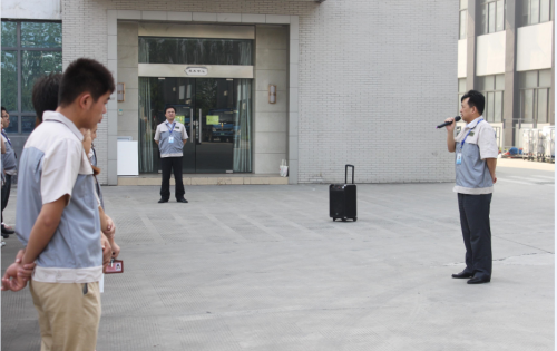 彩晶事業(yè)部積極相應(yīng)號召，召開全事業(yè)部“安全活動月”動員大會